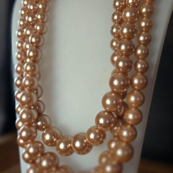 Vintage Women's Jewelry 3 strand necklace - Picture 1 of 4